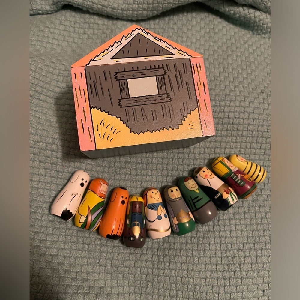 Oriental Trading Child's Nativity Set - Storage Box - 12 Pieces